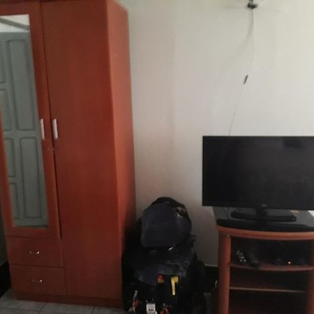 Gloria'S Bed And Breakfast ลิฟวิงสโตน ภายนอก รูปภาพ