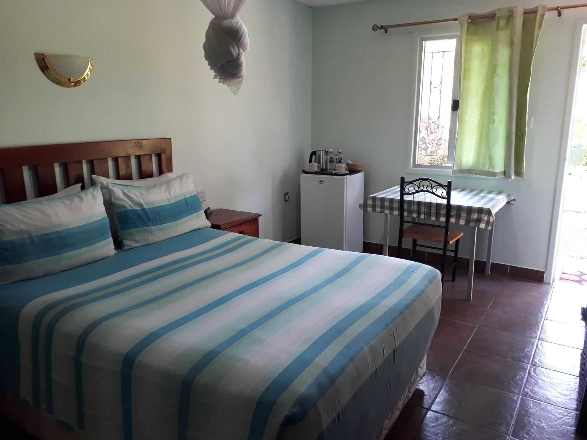 Gloria'S Bed And Breakfast ลิฟวิงสโตน ภายนอก รูปภาพ