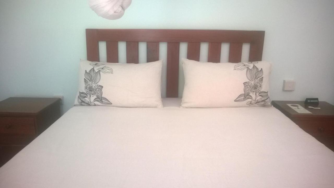 Gloria'S Bed And Breakfast ลิฟวิงสโตน ภายนอก รูปภาพ
