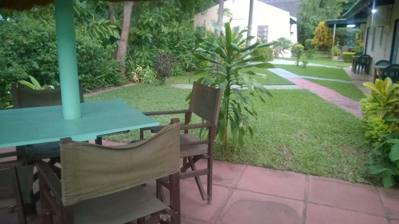 Gloria'S Bed And Breakfast ลิฟวิงสโตน ภายนอก รูปภาพ